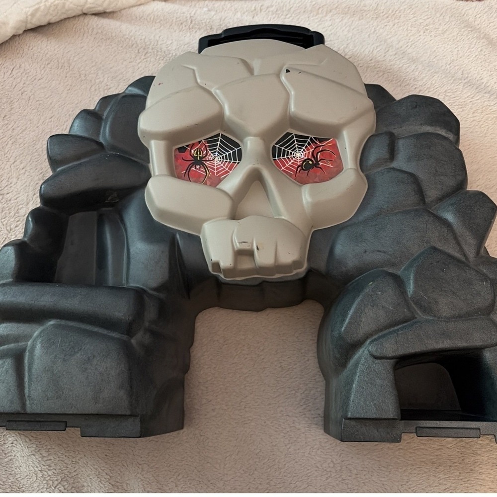 Playmobil Take Along Pirate Skull Island 5804 Case Only